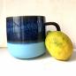 Preview: Tasse – blau gestreift, Steingut, 390 ml