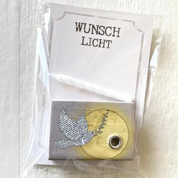 Preview: light on a box - Dove