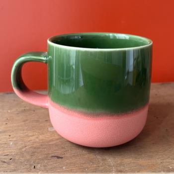 Tasse – rosa grün gestreift, Steingut, 390 ml