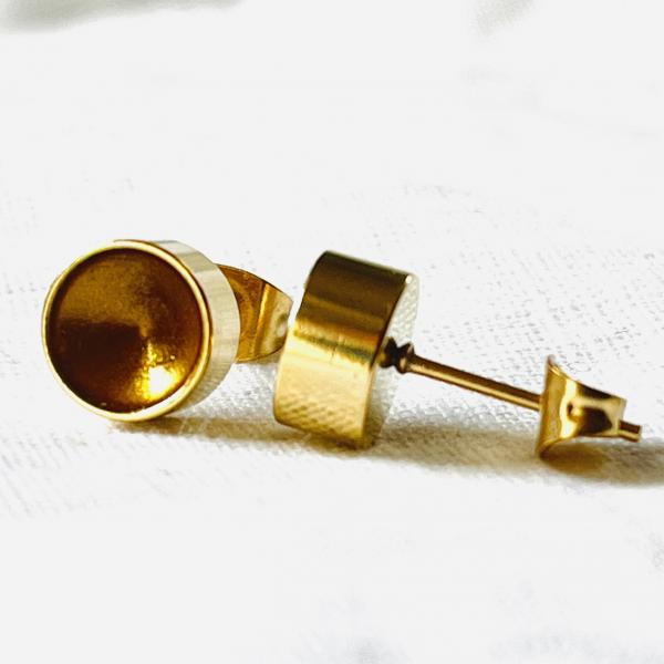 Gold Plated Stud Earrings – Shimmering gold inside