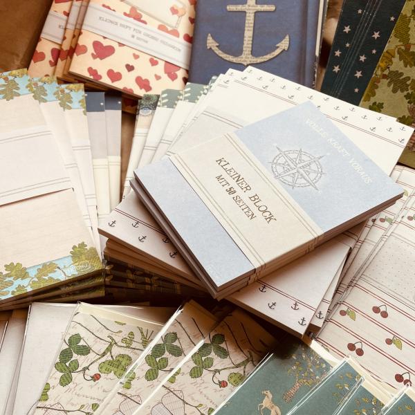 Schnäppchen-Kiste mit Papierwaren im Wert von über 300 €