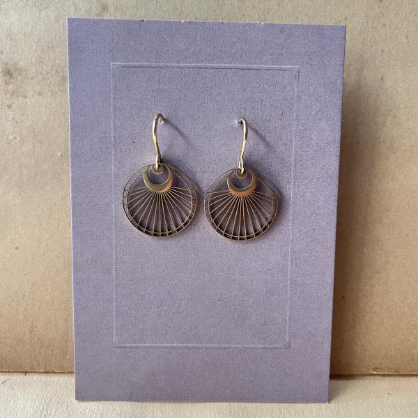 kleine runde Jugendstil Ohrhänger – Edelstahl vergoldet - filigranes, geometrisches Design